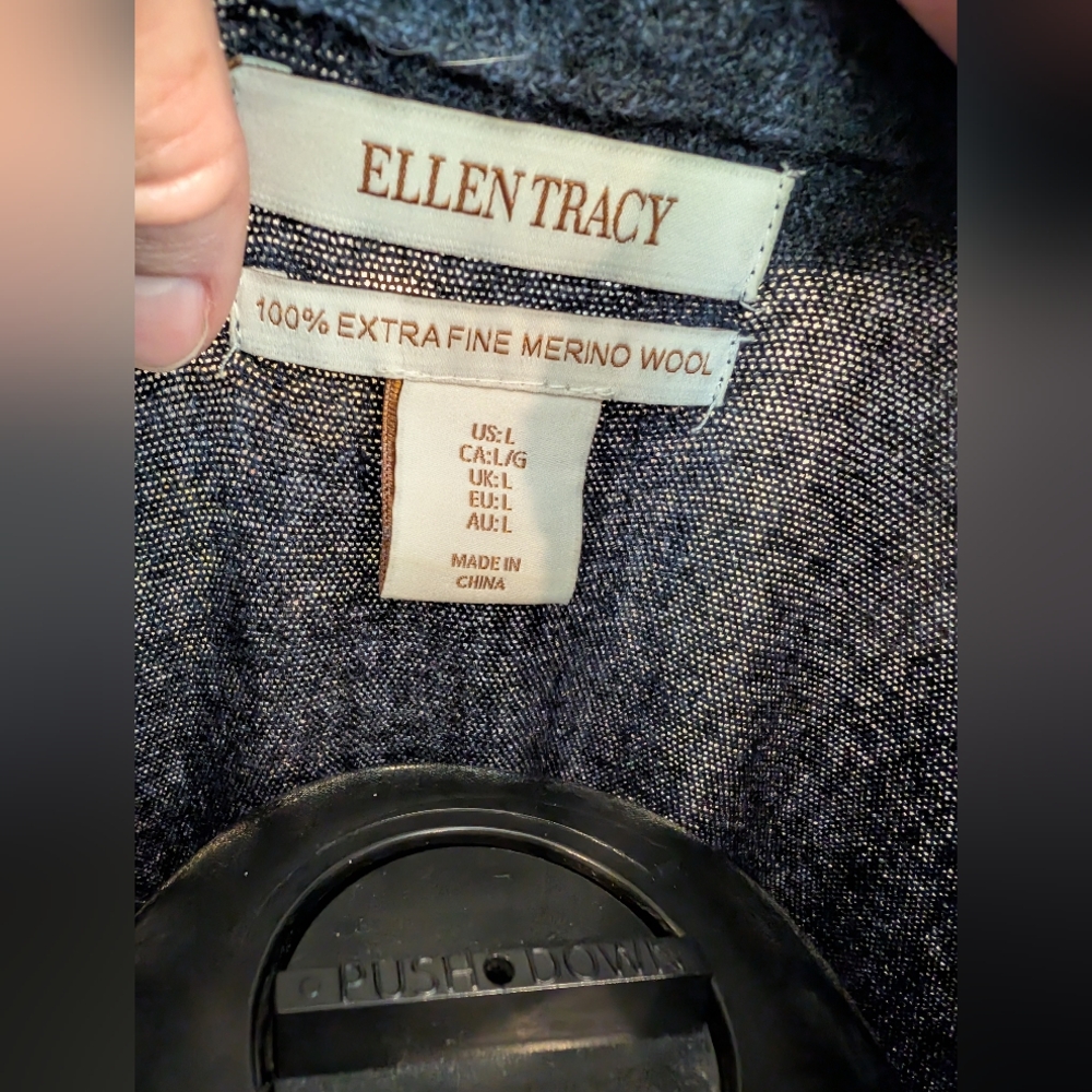 100 Percent Merino Wool Women's Sweater - Picture 5 of 10